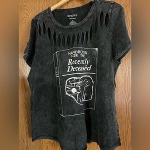 Torrid BEETLEJUICE tee- Handbook for the Recently Deceased- size 3
